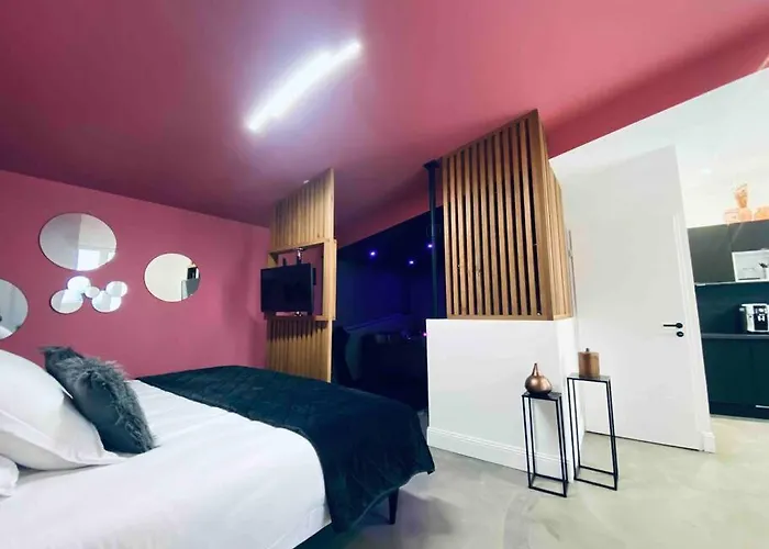 La Litchi Le 50 Suites And Spa Centre Ville